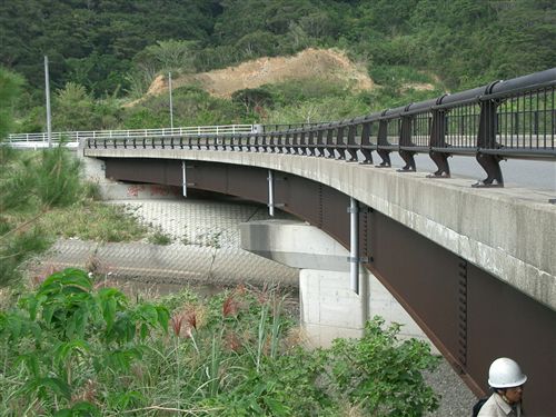 奄美大島の耐候性鋼橋